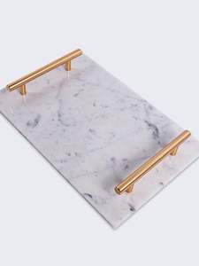 Plateau de service en marbre de qualité supérieure avec poignée en métal doré, parfait pour une fête de mariage élégante et une décoration intérieure - Product Image 3