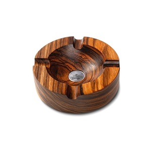 Cenicero de madera para hombre Cenicero de madera Cenicero hecho a mano Premium para cigarros y uso al aire libre Elegante y ecológico de la India - Product Image 6