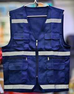 เสื้อกั๊กผ้าสะท้อนแสง100% ผ้าโพลีเอสเตอร์สะท้อนแสงมองเห็นได้ชัดเจนแบบถอดเสี้ยนได้ - Product Image 6