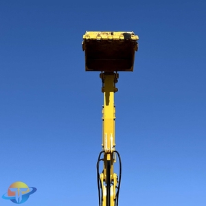 Excavadora de Orugas Komatsu PC130 de Alta Calidad con Brazo Extendido, Rendimiento de Alta Gama, Usada de Segunda Mano a Bajo Precio - Product Image 5