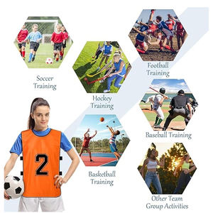 Bavoirs d'entraînement de football personnalisés avec fonctions d'évacuation de la sueur et anti-odeurs, bavoirs de football avec logo personnalisé pour adultes et équipes de jeunes - Product Image 3