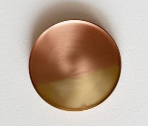 Ensemble de sous-verres en laiton artisanaux, modernes, écologiques, protecteurs et décoratifs, taille et diamètre personnalisables - Product Image 5
