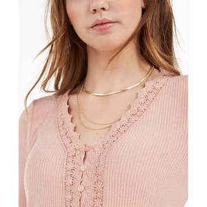 Top Leggero da Donna American Rag con Bottoni Frontali, Taglia Media per Ragazze, Rosa Brillante con Finiture in Pizzo, Realizzato in Poliestere - Product Image 3