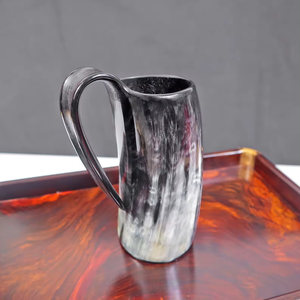 Taza inspirada en vikingo con vaso de cuerno de búfalo hecho a mano genuino al mejor precio con pajita para regalo de cerveza y café - Product Image 1