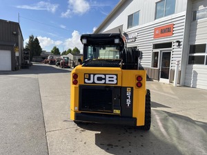 2024 JCB 215T Skid Steer Loader Mini Front Loader 4x4 Wheel Drive Bucket Attachment Used 40+ Ton Rated Load USA Tier 4 Final 5 - Product Image 6