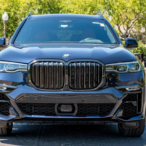 BMW X7 M50i 2021 usado premium, motor V8 biturbo de 523 hp, tracción en las cuatro ruedas. - Product Image 1