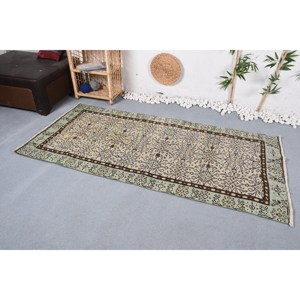 Alfombra de lana de retazos beige y verde tradicional vintage de 34x73 pies con respaldo de látex - Product Image 3