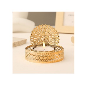 Bougeoir de conception avantageuse en métal couleur or bougeoir photophore pour la décoration de fête de mariage - Product Image 1