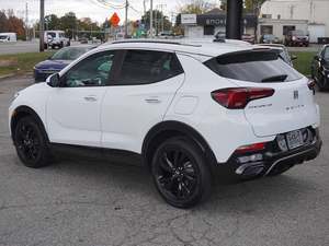 Buick Encore GX Sport Touring FWD 2024 Blanco, Usado, con Sistema de Navegación, Arranque Remoto, Asientos de Cuero, Automático, Rines de Aleación, Volante a la Izquierda - Product Image 2