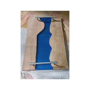 Plateau de service en bois fait main avec poignée Plateau décoratif en bois et résine pour fruits et aliments Option économique - Product Image 3