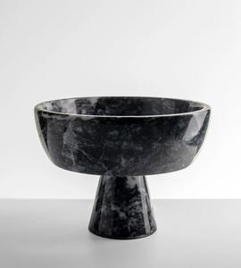 Bols de service en marbre de créateur avec des motifs veinés audacieux ajoutant une touche d'élégance à votre décoration de cuisine et de table. - Product Image 6