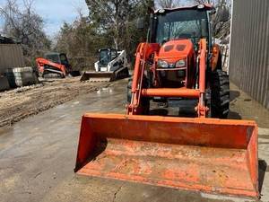 Tractor Kubota 2015 de gran potencia, tractor utilitario con motor diésel de 110 HP, tracción en las 4 ruedas - Product Image 4