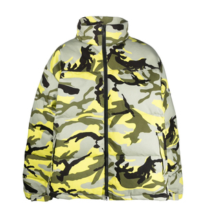 Nouvelle arrivée Veste matelassée à imprimé camouflage par sublimation Col montant Fermeture éclair Imperméable Veste d'extérieur pour homme - Product Image 1