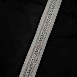 Venta al por mayor de chaqueta acolchada de algodón con logotipo personalizado chaqueta acolchada de invierno con capucha de moda para hombre - Product Image 3