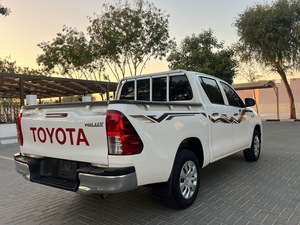TOYOTA HILUX DOPPIA CABINA TOP GRAND TOURING 7 POSTI SUV LUXURY 4X4 USATO 2024 PRONTO PER L'ESPORTAZIONE CON CAMBIO AUTOMATICO - Product Image 5