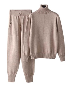 Personalizado OEM algodón estampado corte crudo dobladillo borde Sudadera con capucha chándales pantalón para las mujeres Mohair dos piezas Jogger Set - Product Image 3