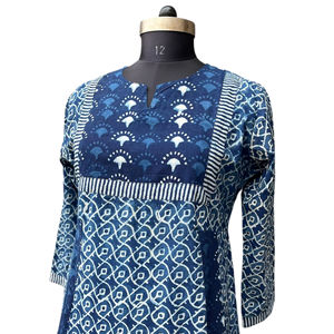 ชุดเดรสคุर्ติผ้าฝ้ายพิมพ์ลายครามสำหรับผู้หญิง ดีไซน์ทันสมัย ลายพื้นเมืองแบบดั้งเดิม เนื้อผ้านุ่ม ใส่ได้ทุกวัน - Product Image 1