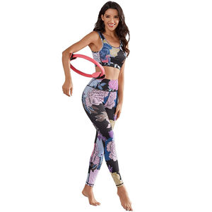 Alta calidad OEM y ODM Fitness Running Athletic Yoga Suits 2 piezas Conjunto de mallas de yoga para mujer Ropa de yoga para mujer personalizada para la venta - Product Image 2