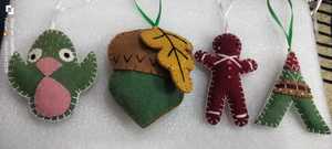 Adornos navideños de plástico bordados hechos a medida, adornos en forma de corazón con zardozi bordados a mano para revender - Product Image 6