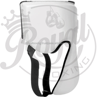Protège-glandes en cuir pour boxe, arts martiaux et Muay Thai, disponible en couleurs personnalisées et avec différents designs.