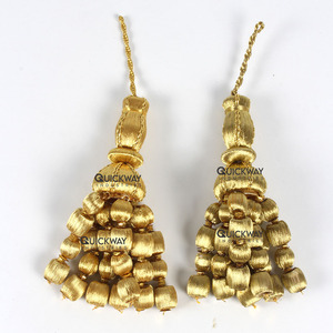 Gland en or foncé fait main avec franges en forme de gland, perles en mylar doré et en bois pour les vêtements liturgiques - Product Image 3