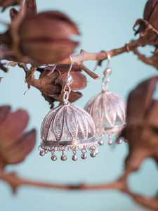 Best Selling High Grade <b>Silver</b> <b>Jhumkas</b> Glittering Shine Stud Earrings Direct From India High Quality Fashion Accessory - Product Image 2