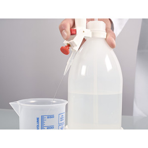 Bureta de Titulación de Vidrio a Prueba de Astillas de 50 ml para Uso Industrial y de Laboratorio - Burkle GmbH - Product Image 2
