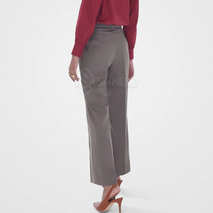 กางเกงแฟชั่นลำลองทรงขาบานสำหรับผู้หญิง เอวสม็อค ใส่สบาย ผ้าฝ้าย 100% เหมาะสำหรับฤดูหนาว - Product Image 4