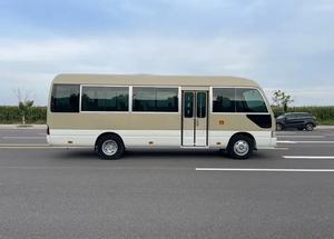 ¡GRAN OFERTA! Autobús Coaster 2013 USADO, RECIÉN LLEGADO, con Volante a la Derecha, Motor Diésel 4.1L, Interior Oscuro, Asientos de Cuero, ¡ENVÍO GRATIS! - Product Image 4