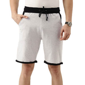 Shorts décontractés pour hommes à coupe décontractée, en tissu de coton mélangé doux, offrant un confort tout au long de la journée et une liberté de mouvement facile - Product Image 1