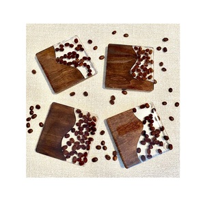 Posavasos de resina con posavasos de madera para cocina y mesa, posavasos cuadrado hecho a mano, esteras y almohadillas de la mejor calidad - Product Image 1