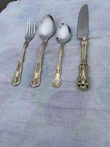 Cubiertos Serie Honey con Acabado en Oro Rosa, Vajilla de Acero Inoxidable Premium, Elegante Juego de Cubiertos para Regalo - Product Image 4