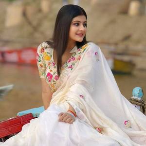 Premium Diamond Chinon Silk con bordado pesado Codding Multi Treads & Lentejuelas Work, Wedding Wear Sari, Designer Wear sari. - Product Image 1