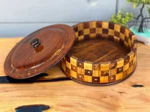 จานเสิร์ฟทำจากไม้ระดับพรีเมี่ยมเหมาะอย่างยิ่งสำหรับการนำเสนอสูตรอาหารสุดโปรดของคุณในขณะที่เพิ่มความสวยงามของธรรมชาติให้กับโต๊ะของคุณ - Product Image 2