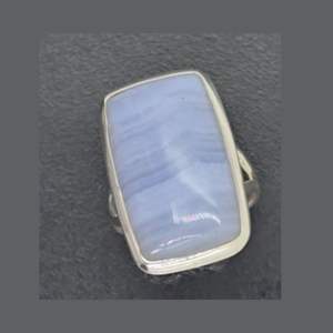 Bijoux faits à la main en argent 925 pierres précieuses fines bague en agate de dentelle bleue naturelle pour femmes - Product Image 1