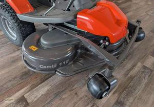 เครื่องตัดหญ้าแบบนั่งขับ รุ่น Rider R 316TSX AWD ใช้เชื้อเพลิงเบนซิน/แก๊สโซลีน คุณภาพพรีเมียม สำหรับงานอุตสาหกรรม DIY OEM พร้อมกล่องเก็บหญ้า 28V - Product Image 6