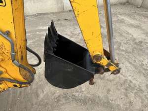 Chargeuse sur pneus JCB 1CX d'occasion et chargeuse frontale agricole 3,16 tonnes avec moteur, boîte de vitesses - Product Image 2