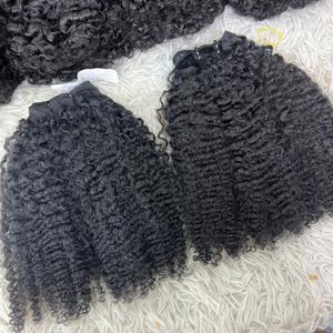 Venta al por mayor de extensiones de cabello humano sin procesar rizado en la trama de la fuente de más alta calidad - Product Image 5