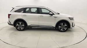 KIA SORENTO EX 2.5L del 2022 usata, 7 posti, 4 cilindri, benzina, 4 porte, cambio automatico, guida a sinistra - Product Image 4