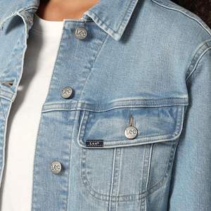 Nuevo diseño viral personalizado chaqueta de mezclilla caliente de moda para hombres abrigos elegantes Jean chaqueta para correr con chaqueta cortavientos con estampado en la espalda - Product Image 3