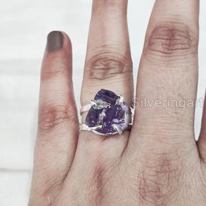 Bijoux en pierre brute bague pour femme pierre précieuse améthyste brute naturelle février pierre de naissance martelée 2 bandes bague en argent Sterling 925 de Noël - Product Image 2