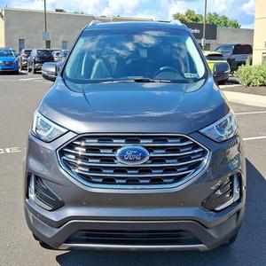 F E-d-g-e Titanium AWD 2020 Usado en Excelentes Condiciones - Product Image 1