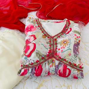 Designer indien Alia costume pour femme lourd Dupatta Kurti avec robe d'inspiration pakistanaise à la mode pour femme - Product Image 5