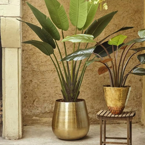 Jardinera Decorativa de Metal de Alta Calidad 2026, Diseñada para una Exhibición de Plantas Duradera y Elegante en Jardines, Balcones y Patios - Product Image 1