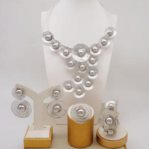 Ensemble de <span class=keywords><strong>bijoux</strong></span> brésiliens à la mode plaqué or 24 carats pour les mariées <span class=keywords><strong>Bijoux</strong></span> africains audacieux - Product Image 2