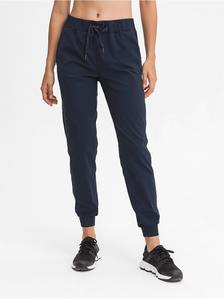 Conjunto de chándal de punto de 2 piezas de plata modesta para mujer personalizado de alta calidad con cremallera frontal plana Joggers casuales para el invierno - Product Image 5