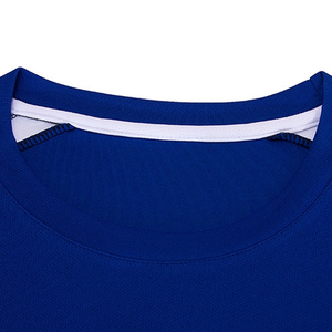 Maillot de football personnalisé respirant, léger, à séchage rapide, imprimé par transfert thermique, manches courtes, en tissu polyester - Product Image 2