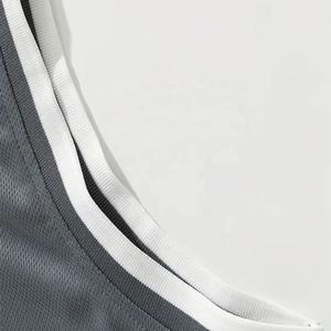 Maillot de pratique de basket-ball professionnel et ensemble de shorts à la mode uniforme de basket-ball sans manches vêtements de sport confortables pour hommes - Product Image 4