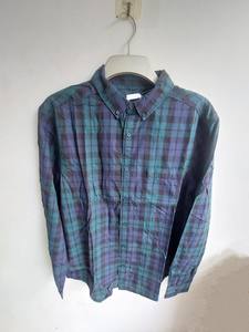 เสื้อเชิ้ตแขนยาวลายทางผู้ชายสไตล์ลำลอง ผ้าแฟลนเนล ระบายอากาศได้ดี ผลิตจากผ้าฝ้าย 100% สำหรับฤดูใบไม้ร่วง ราคาโรงงานขายส่งจากบังกลาเทศ จำนวนมาก - Product Image 4