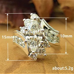 Bague de fiançailles élégante en argent 925 avec diamant moissanite marquise de 6 carats - Product Image 5